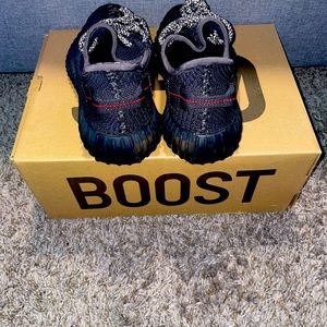 AUTHENTIC Gently Worn Yeezy Boost 350 V2